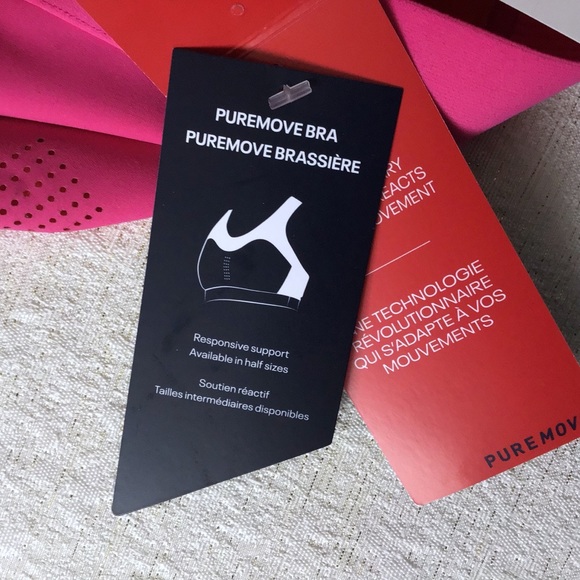 Reebok PureMove Size Small Sports Bra in Proud Pink Revolutionary Fabric - Picture 6 of 10